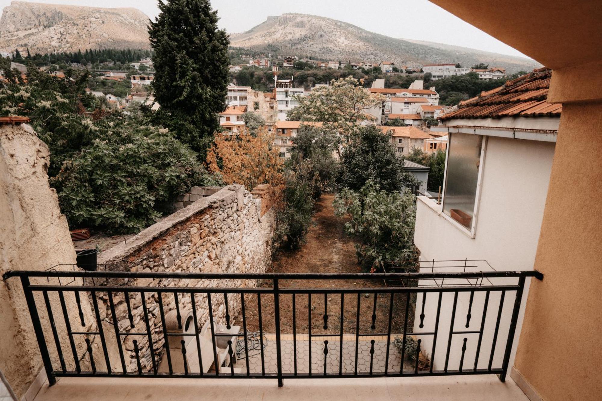 Riverside Apartments Mostar Esterno foto