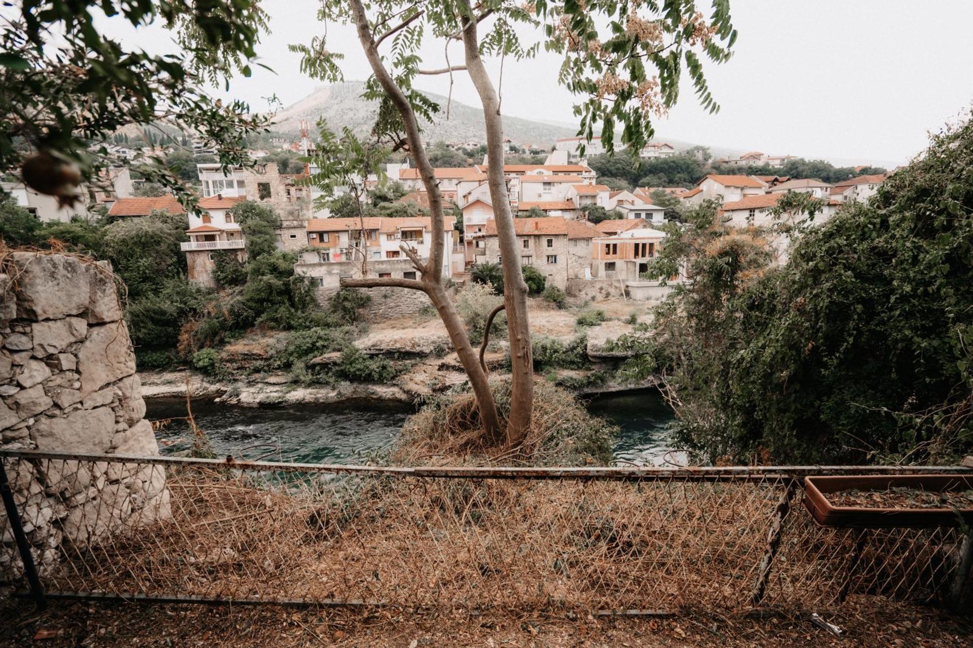 Riverside Apartments Mostar Esterno foto